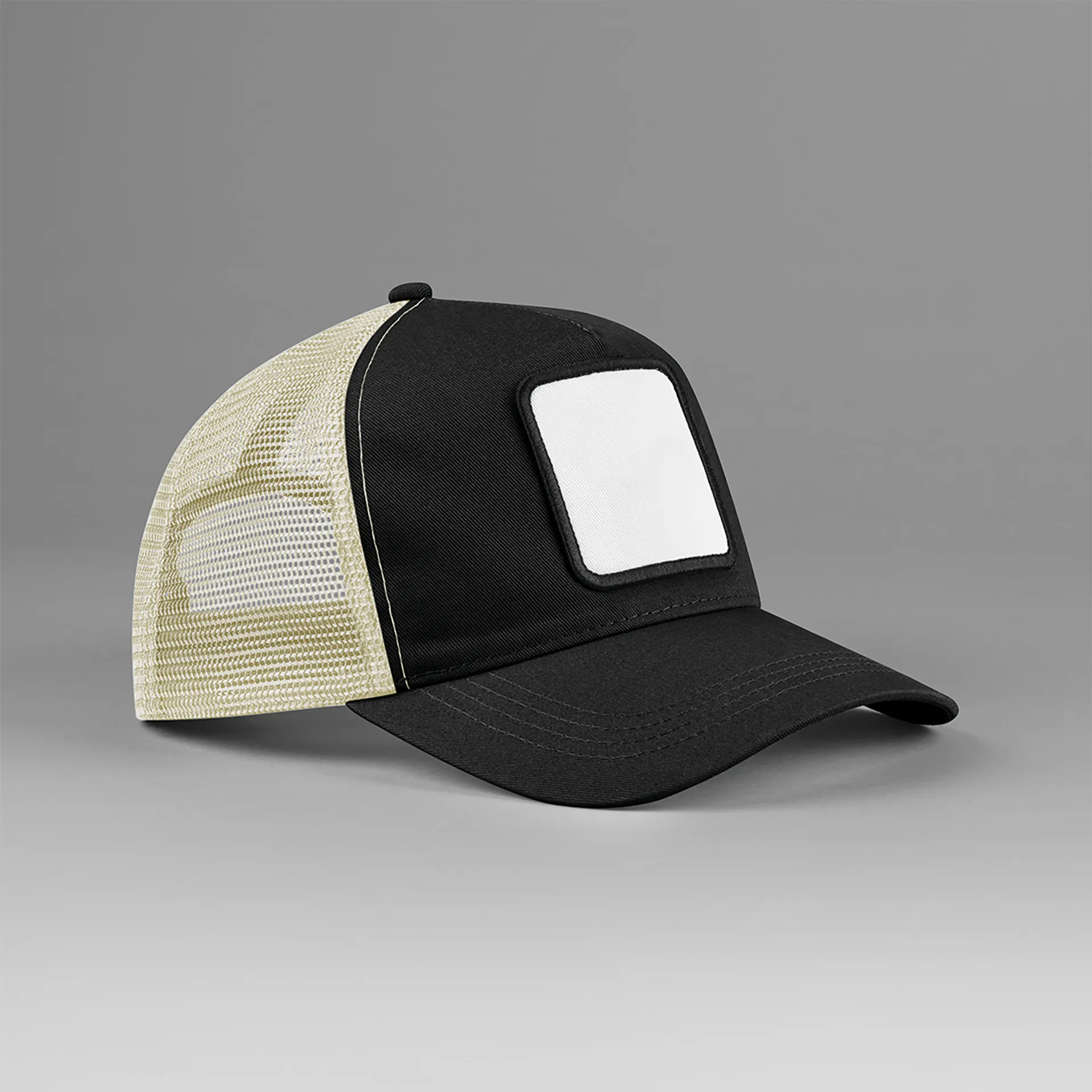 5-Panel Trucker Cap mit quadratischem Patch