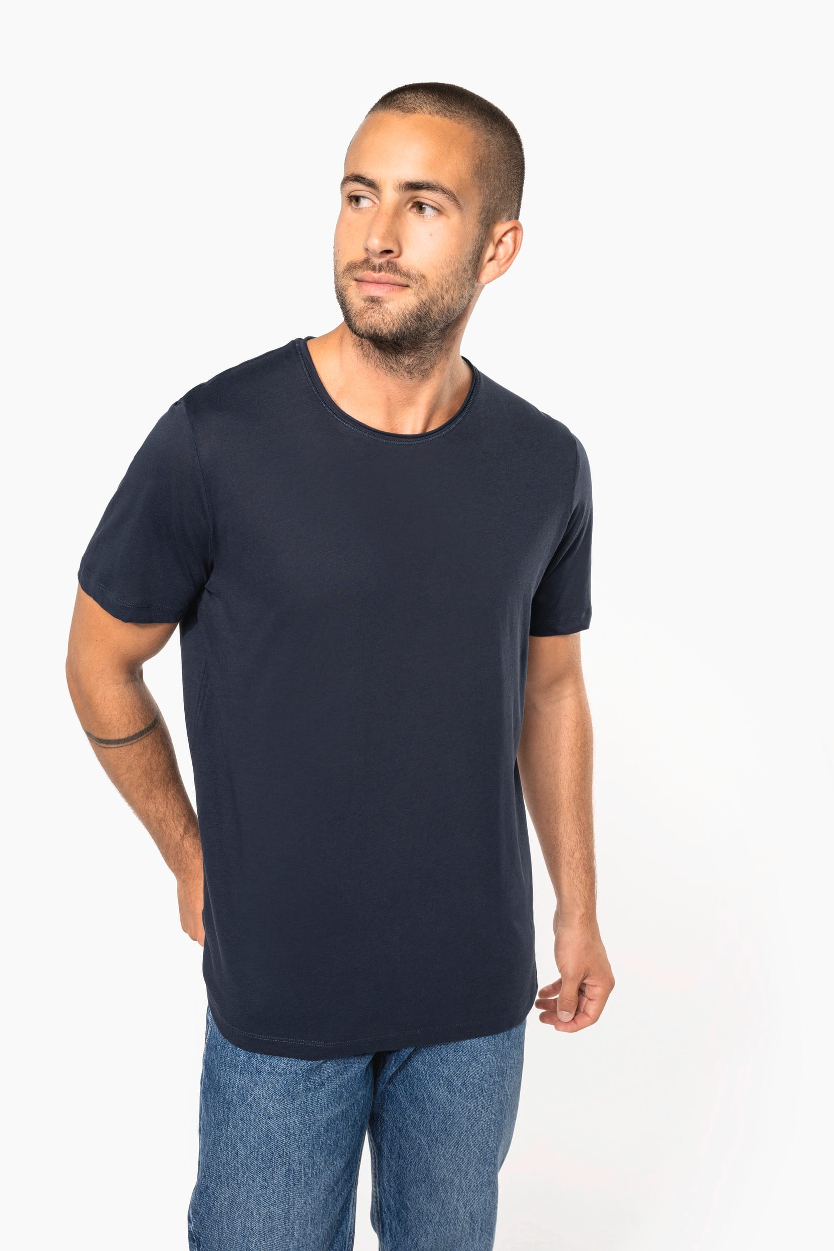 Bio-T-Shirt mit kurzen Ärmeln und ungesäumten Halsausschnitt