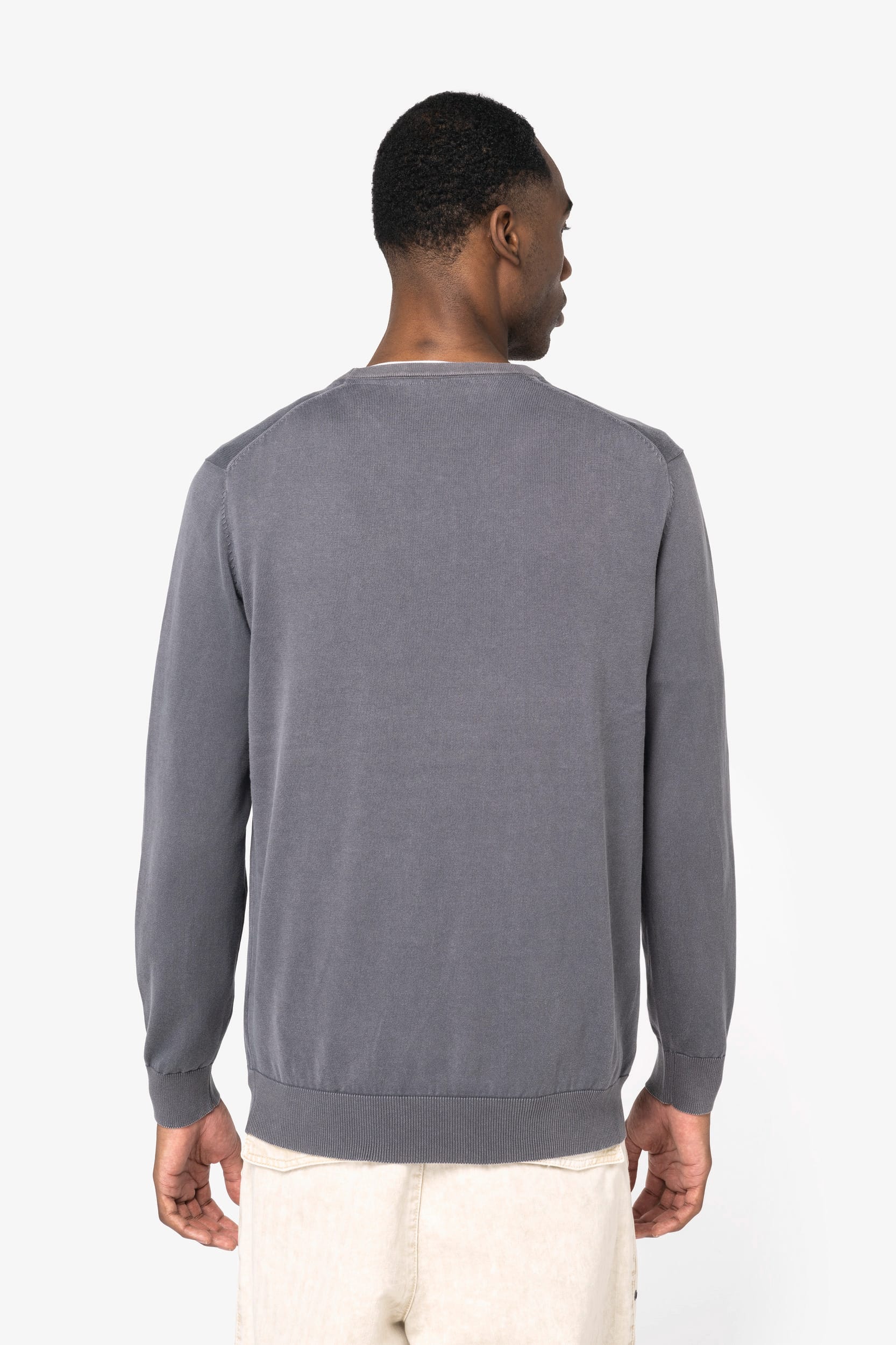 Umweltfreundlicher ausgewaschener Herrenpullover mit Rundhalsausschnitt