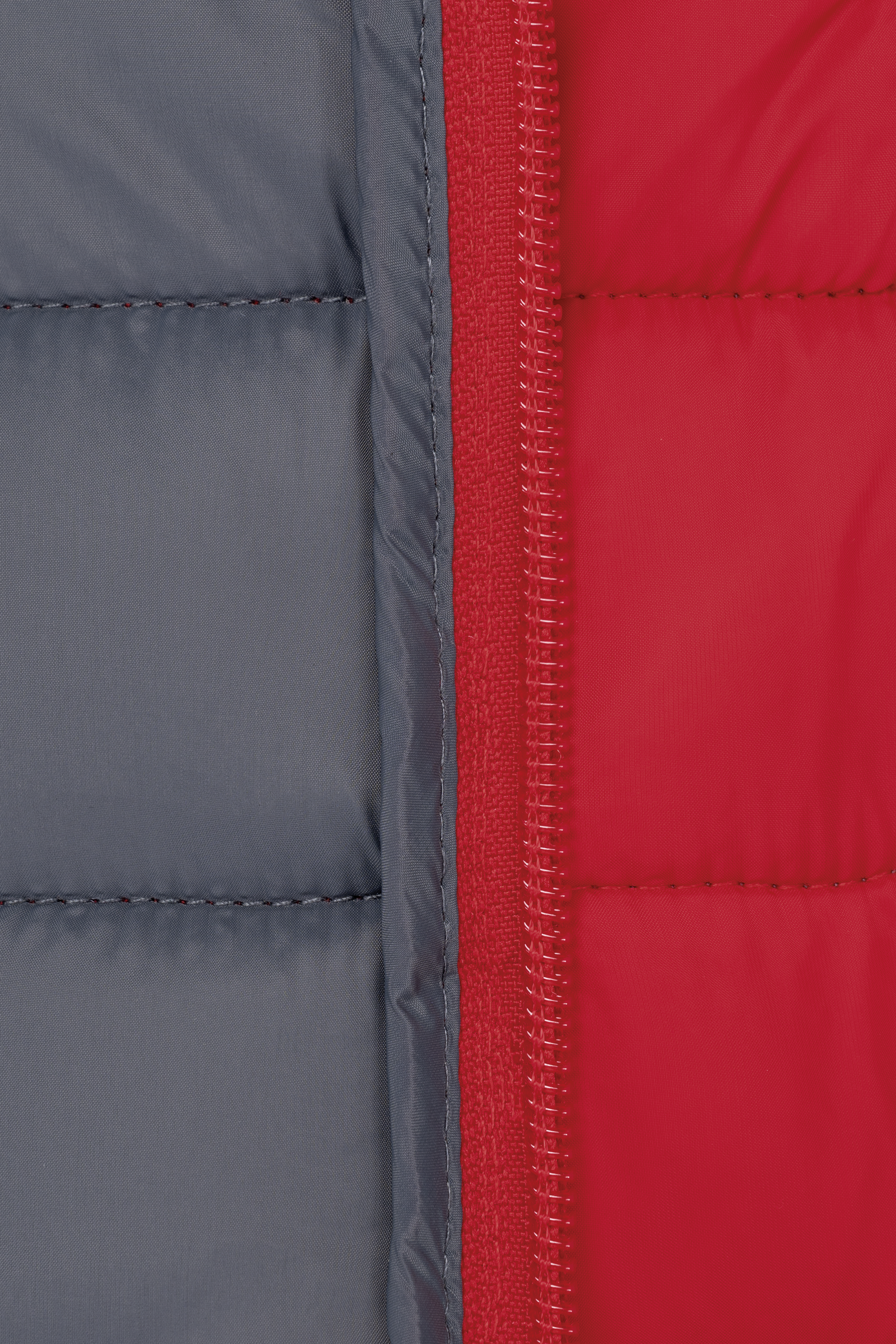 Leichte Steppjacke mit Kapuze