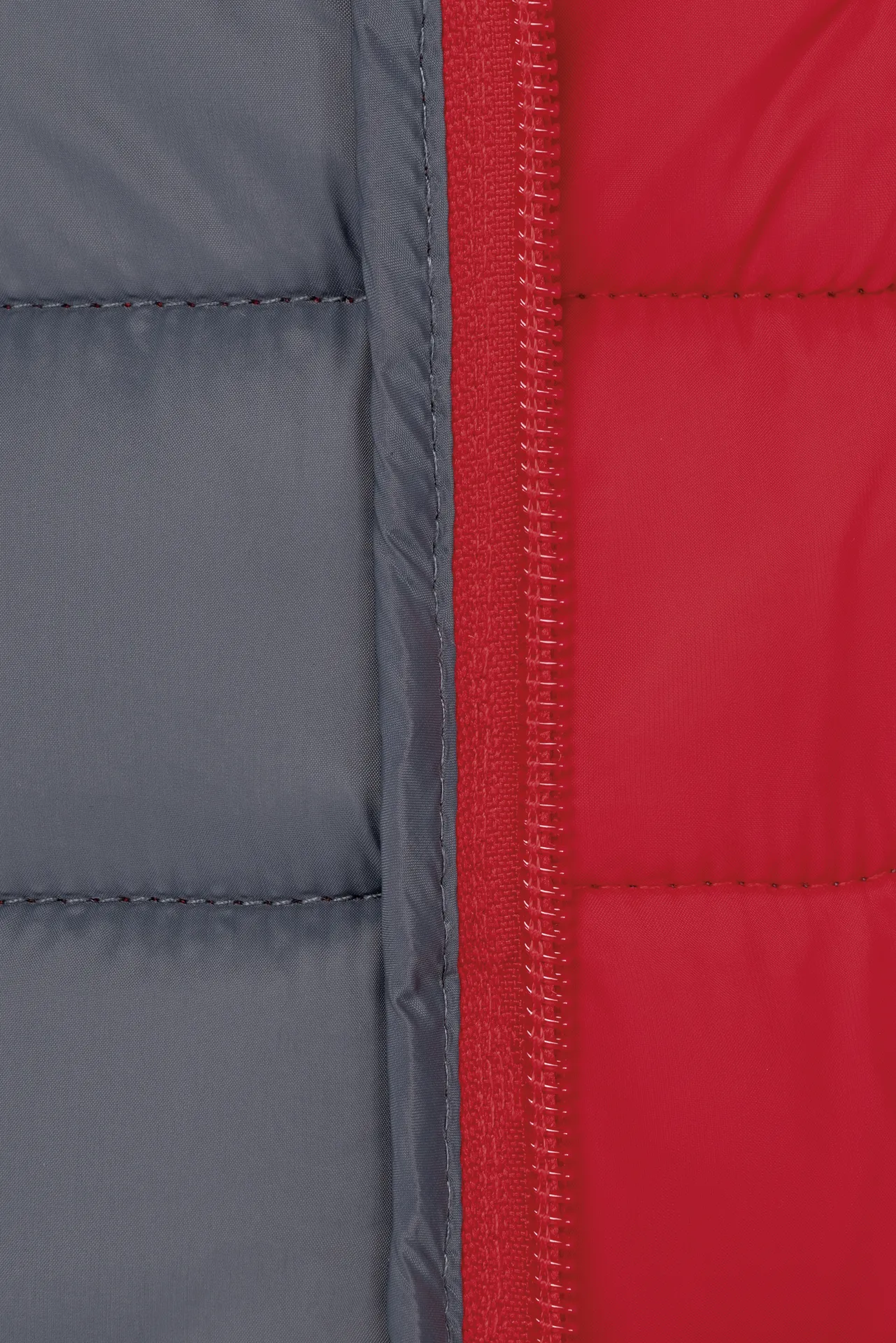 Leichte Steppjacke mit Kapuze