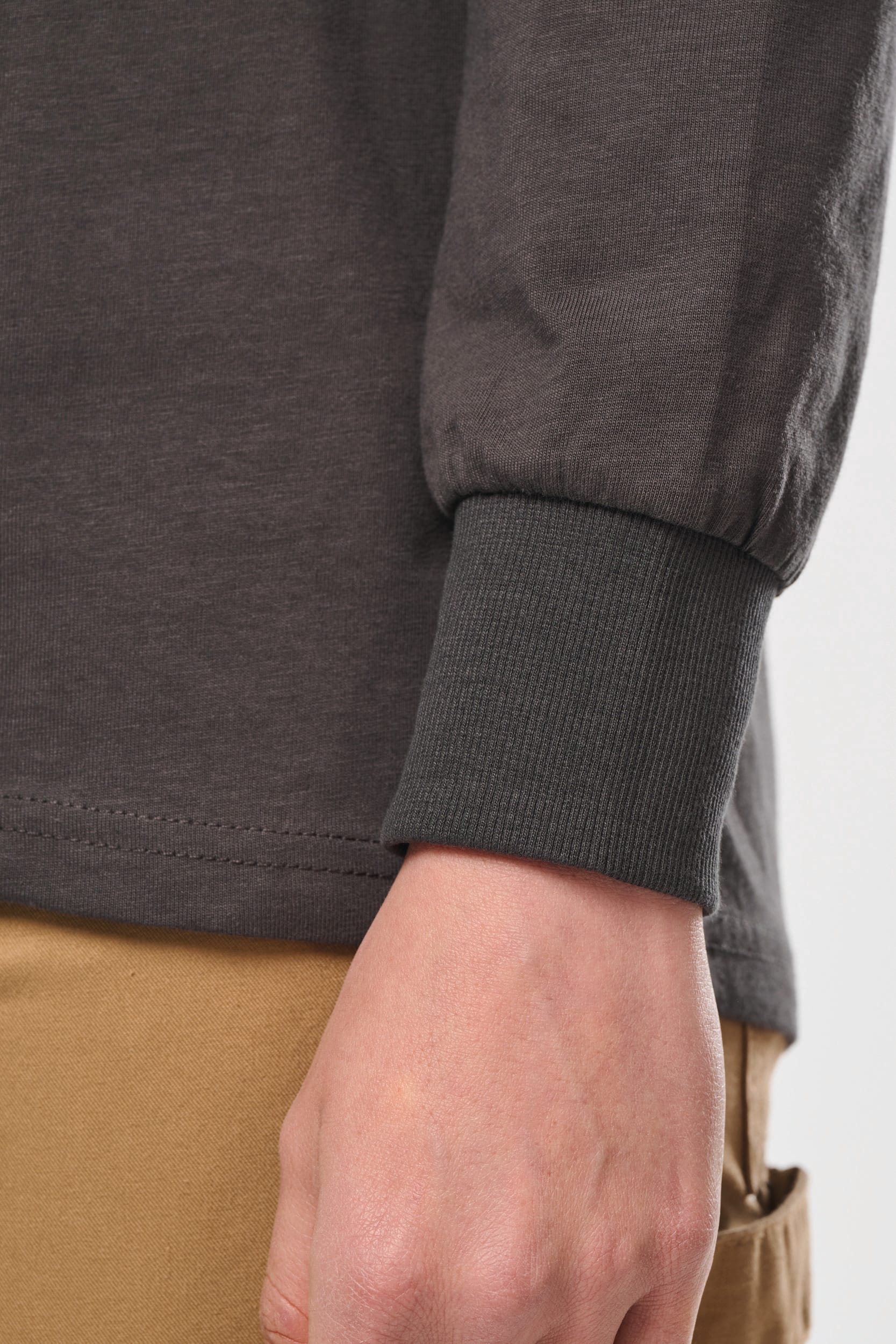 Umweltfreundliches Unisex-T-Shirt mit langen Ärmeln