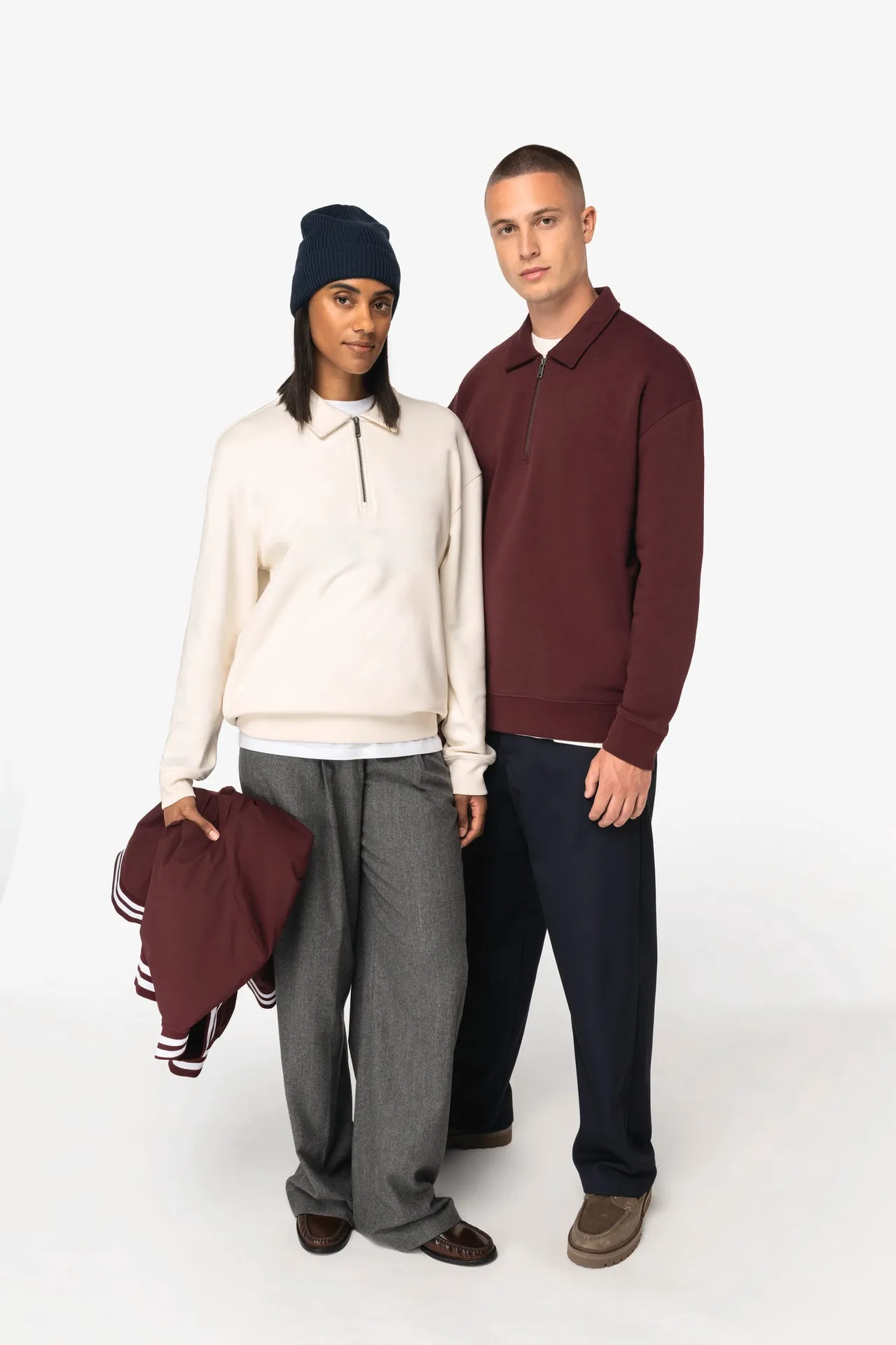 Umweltfreundliches Unisex-Sweatshirt mit Reißverschluss, Polokragen und überschnittenen Schultern