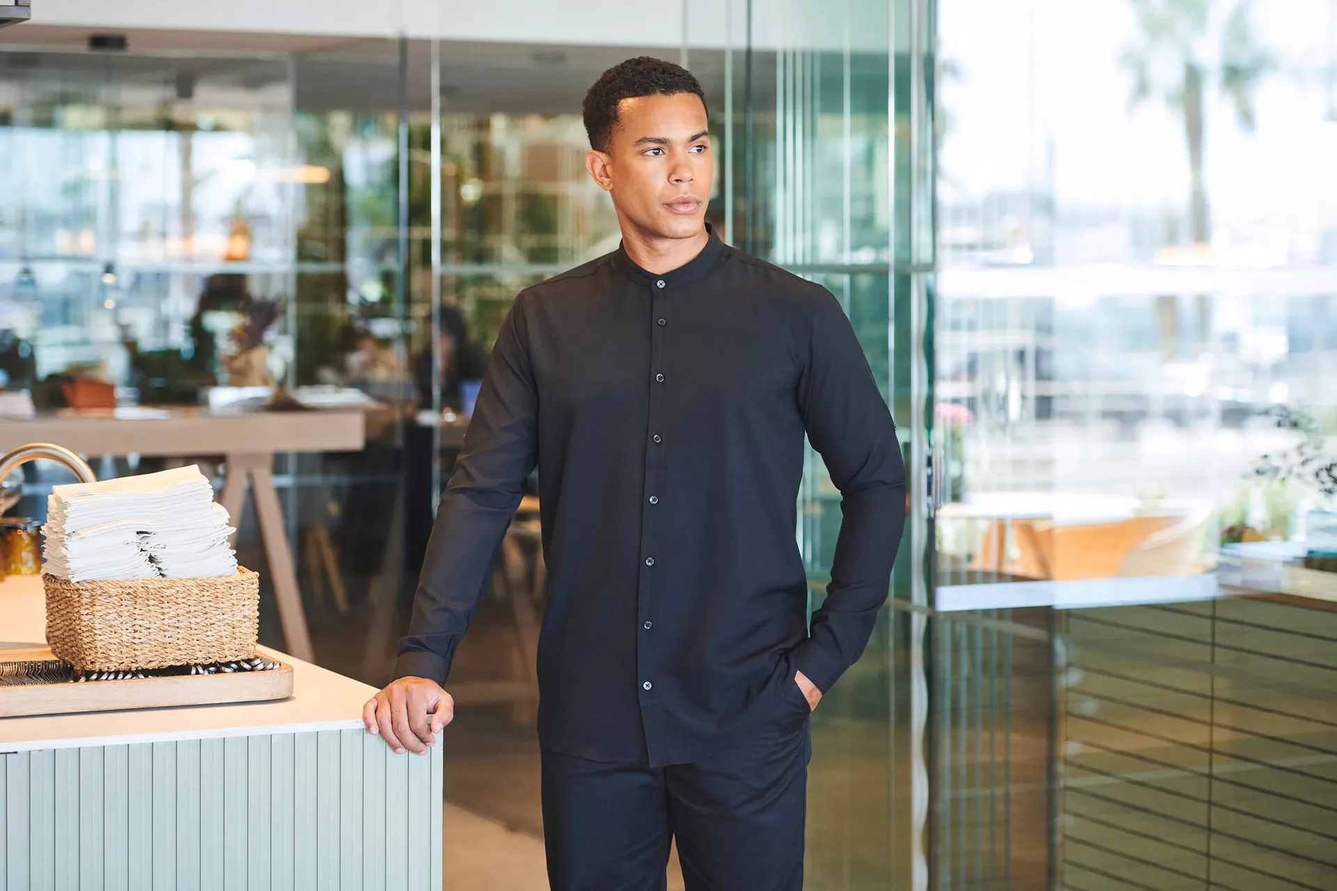 Men's Mandarin Shirt With Roll-Tab Sleeve
