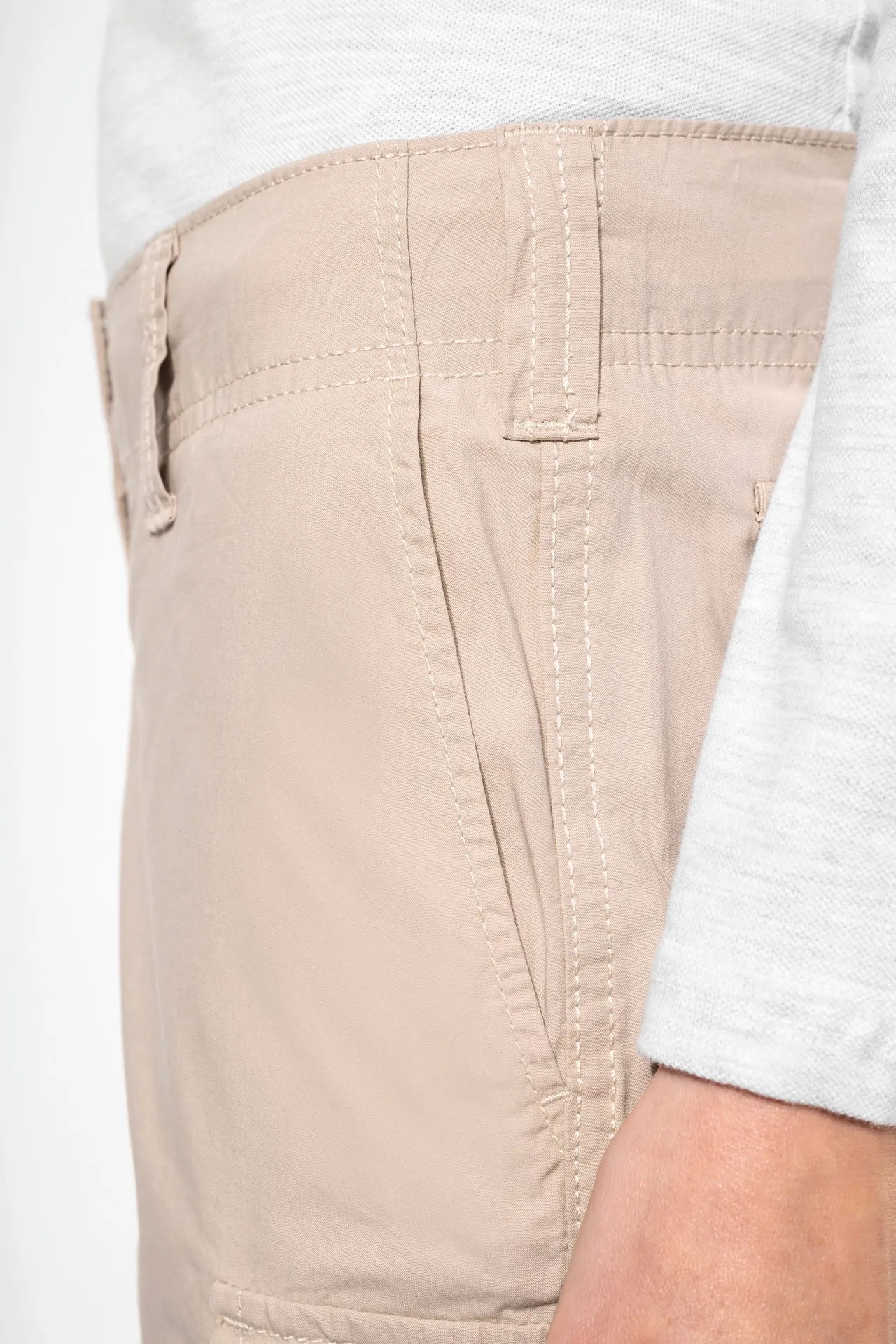 Leichte Bermuda-Hosen