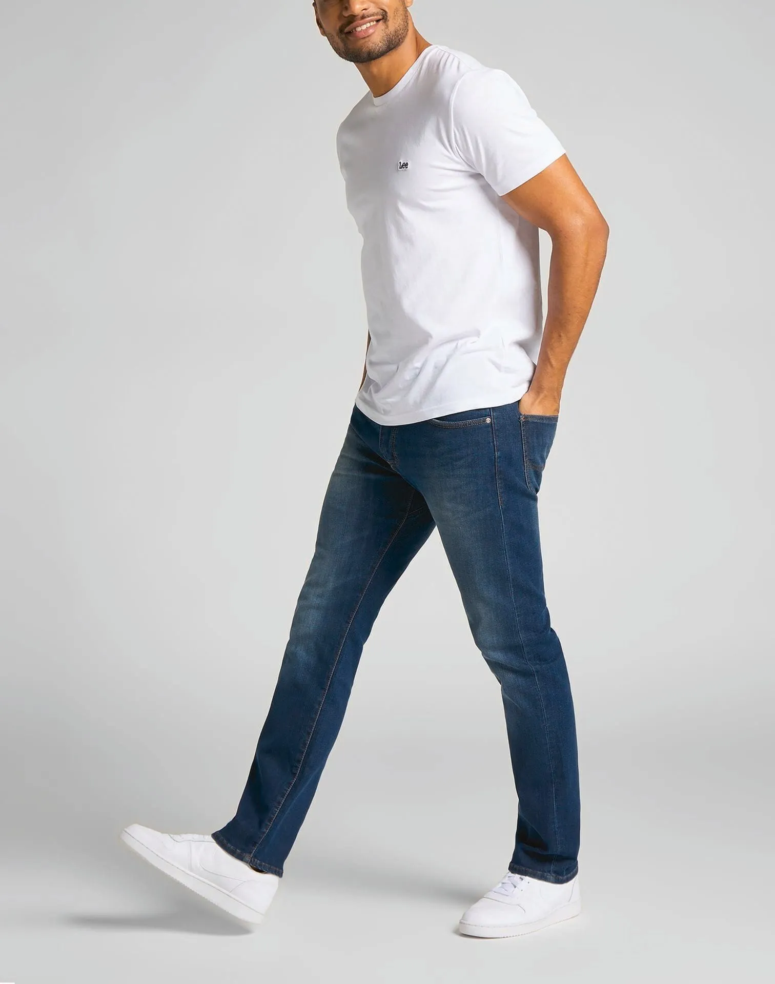 Extreme Motion Slim Fit Jeans