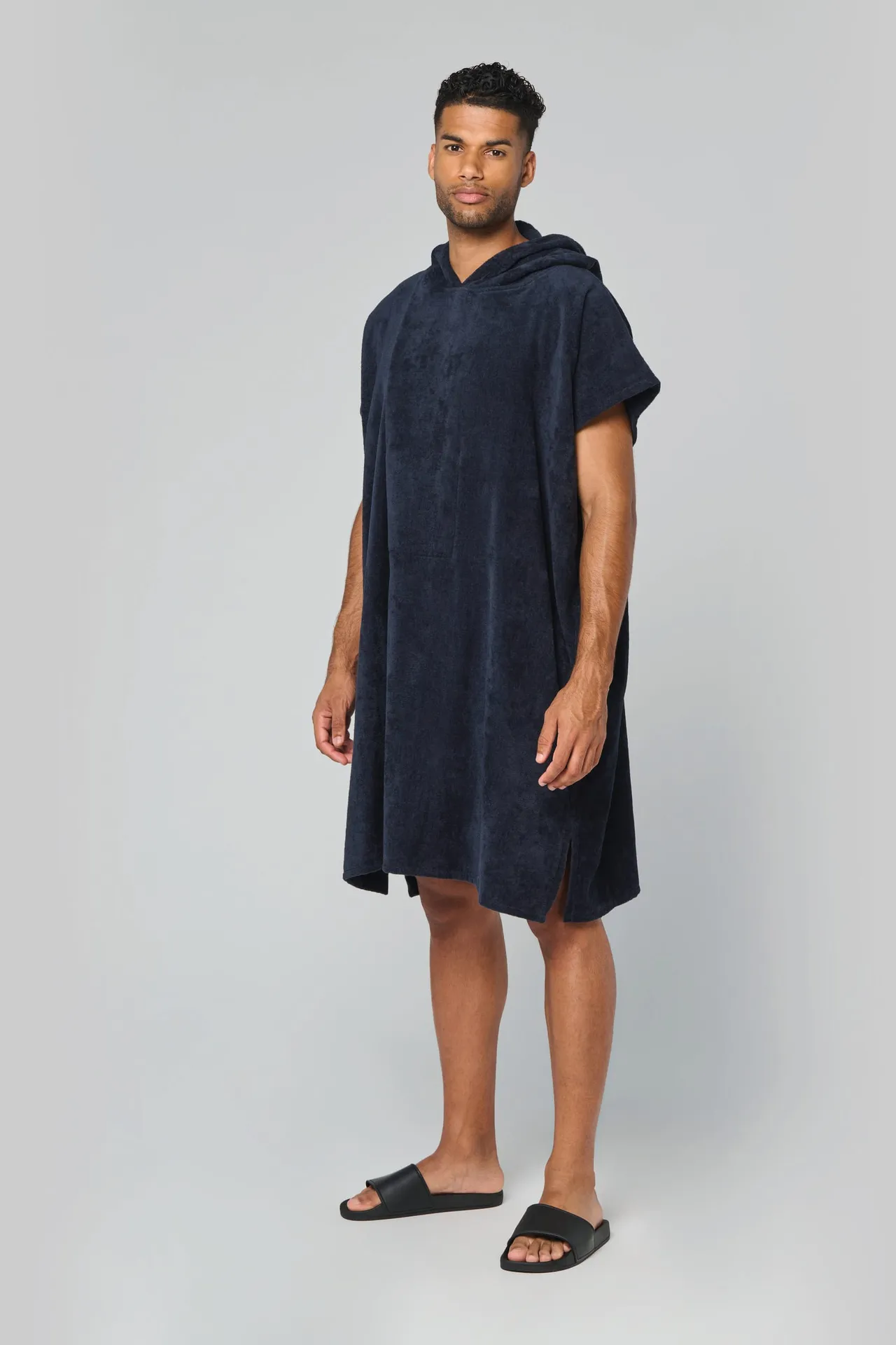 Unisex-Frottee-Poncho mit Kapuze