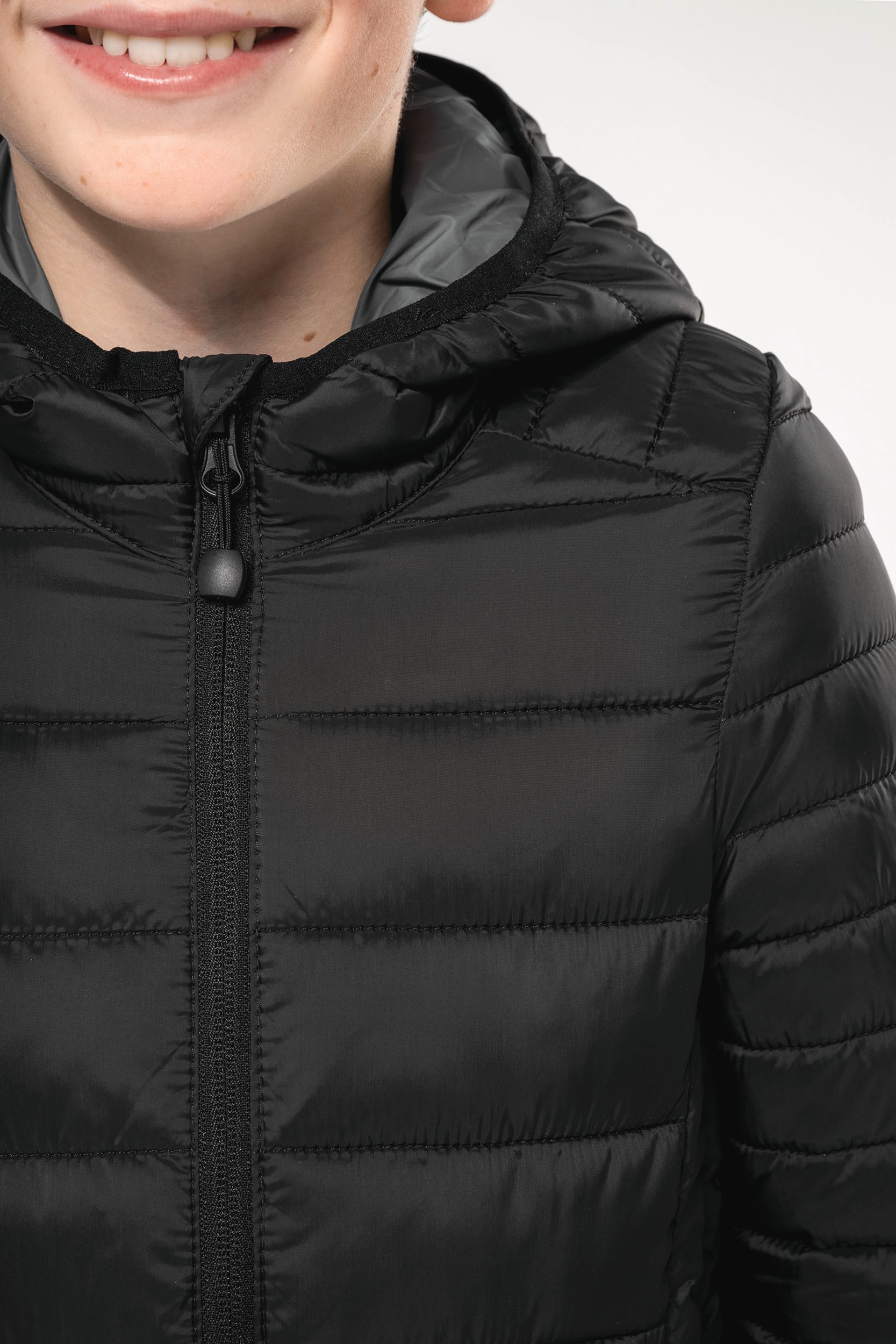 Leichte Steppjacke mit Kapuze