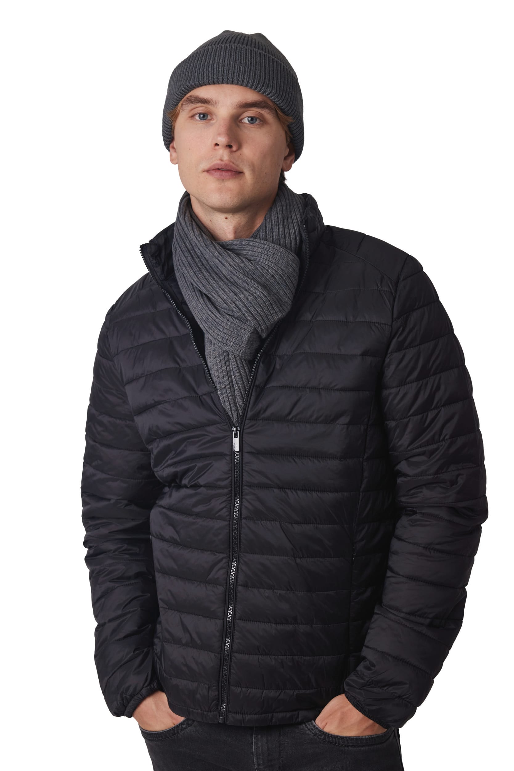 Gerippte Mütze mit doppeltem Umschlag