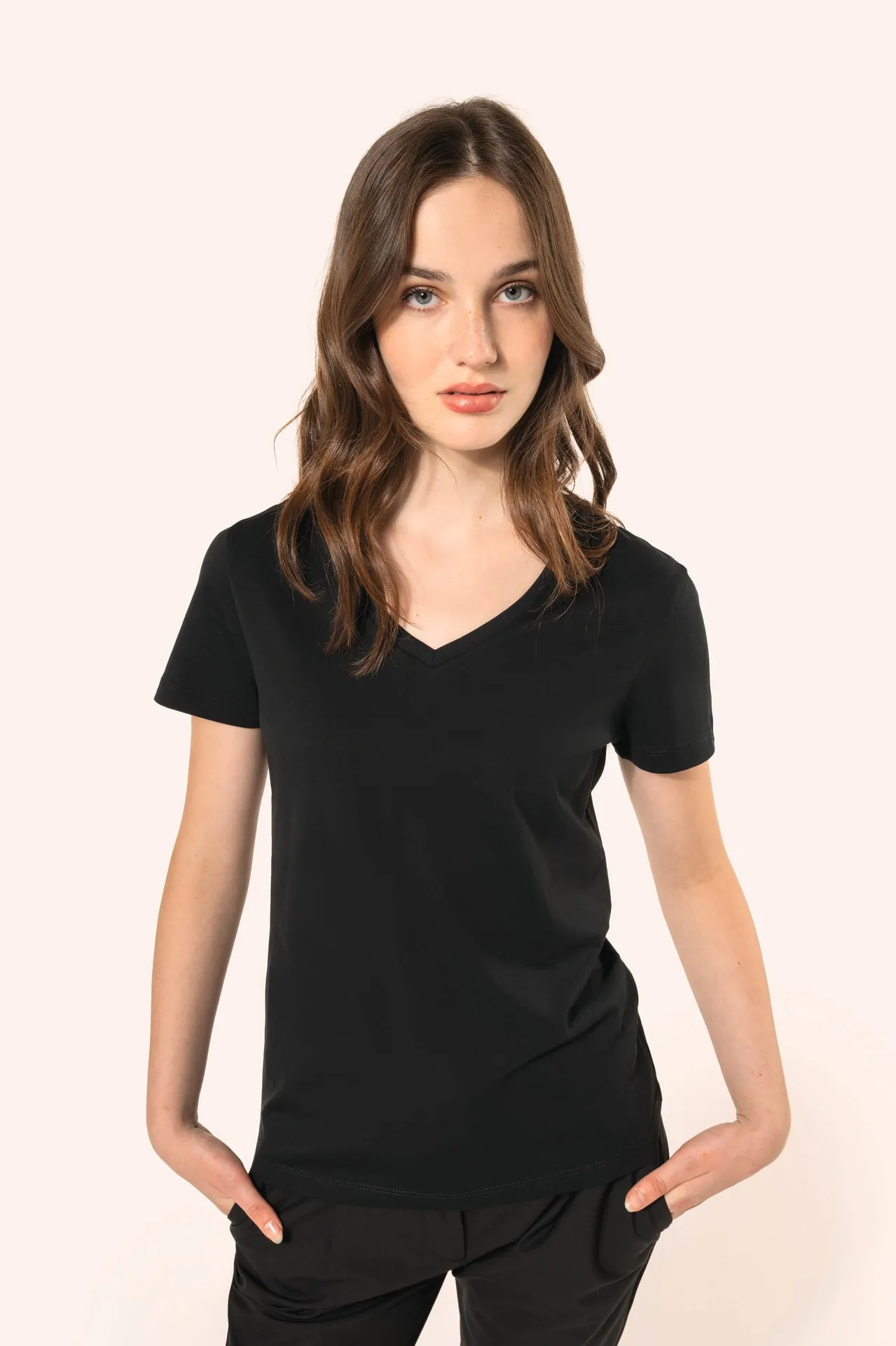 Supima® Damen-T-Shirt mit V-Ausschnitt und kurzen Ärmeln