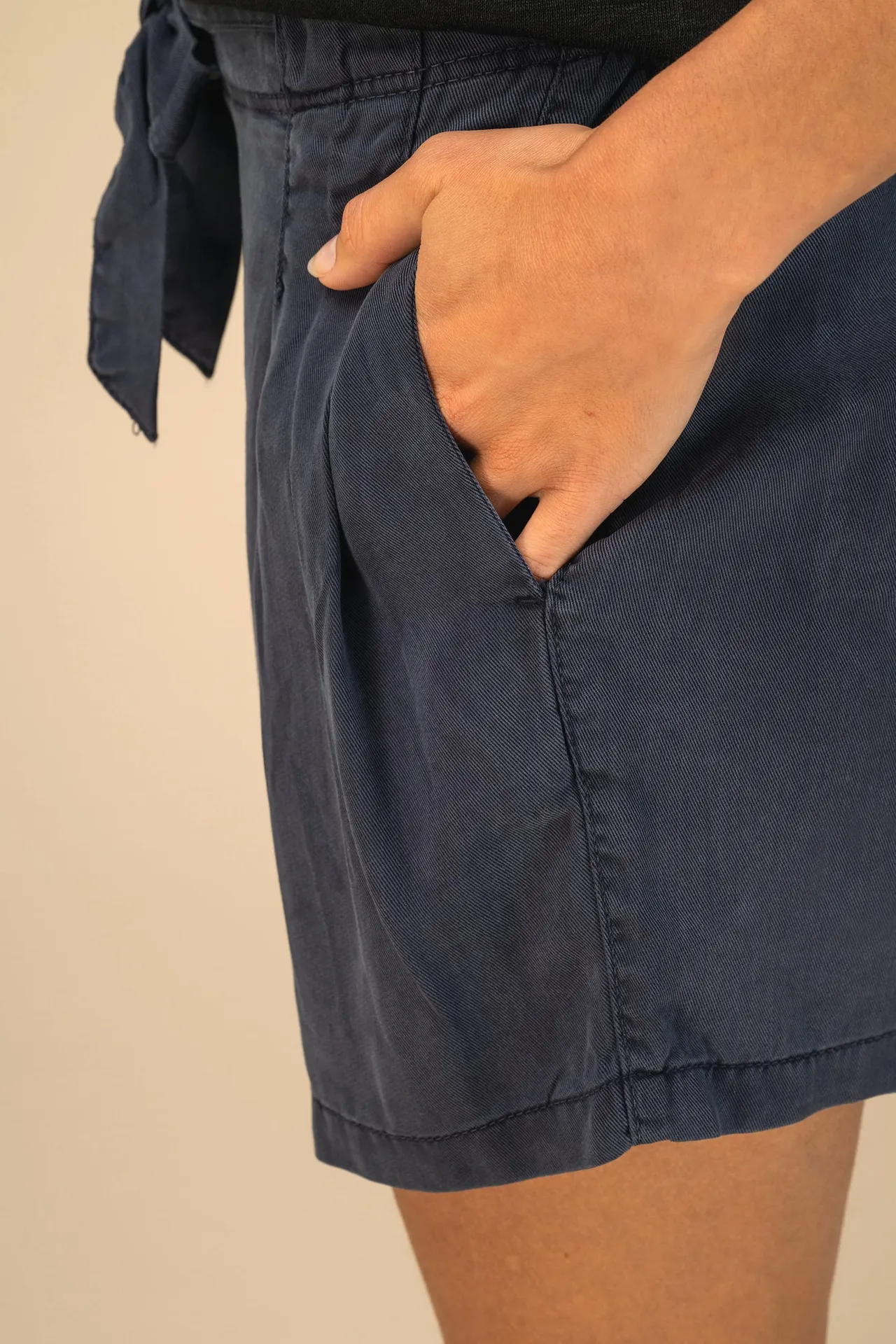 Umweltfreundliche ausgewaschene Damenshorts aus Lyocell
