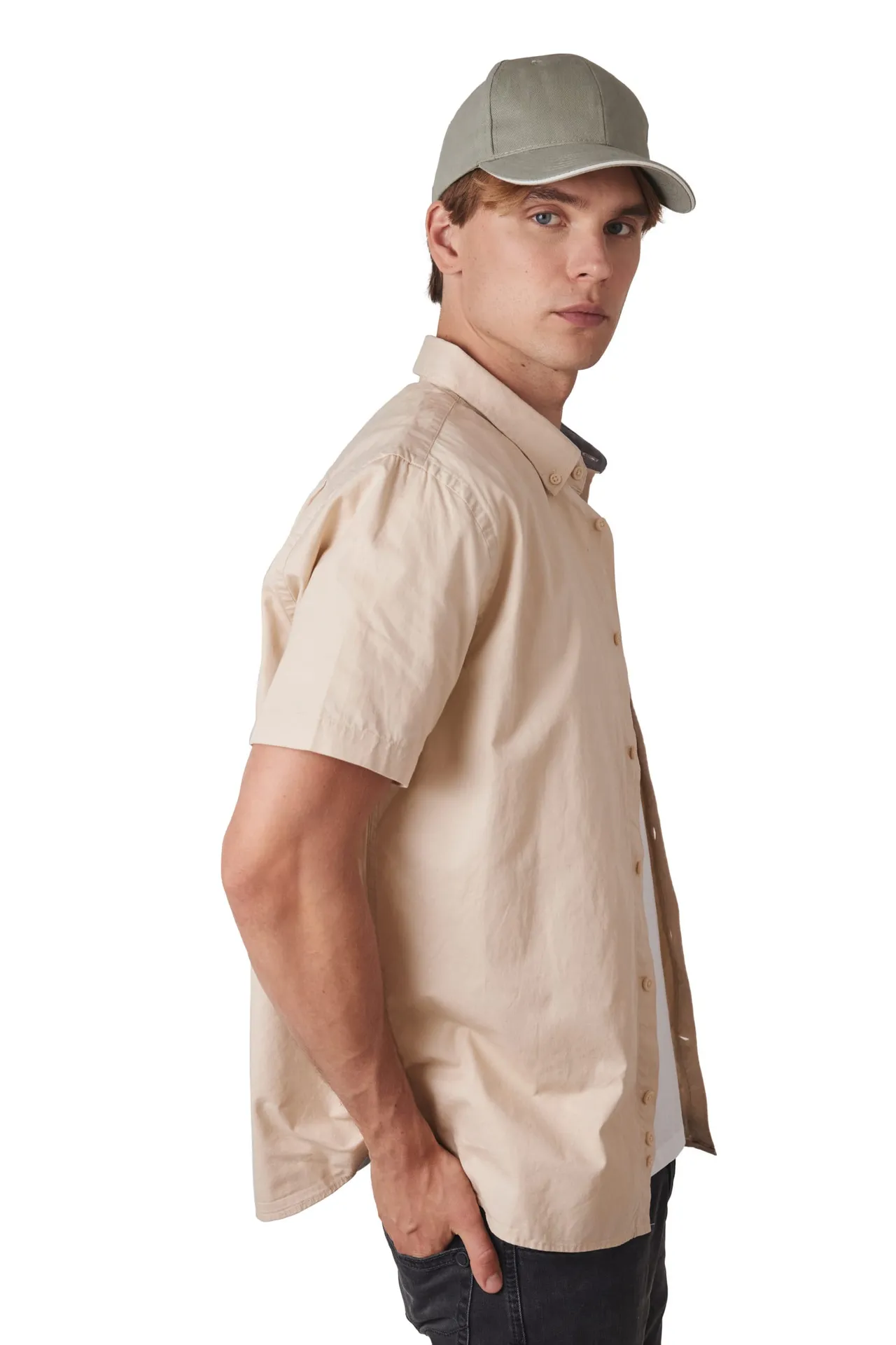 6-Panel-Kappe aus biologischer Baumwolle mit Kontrast-Sandwichschirm