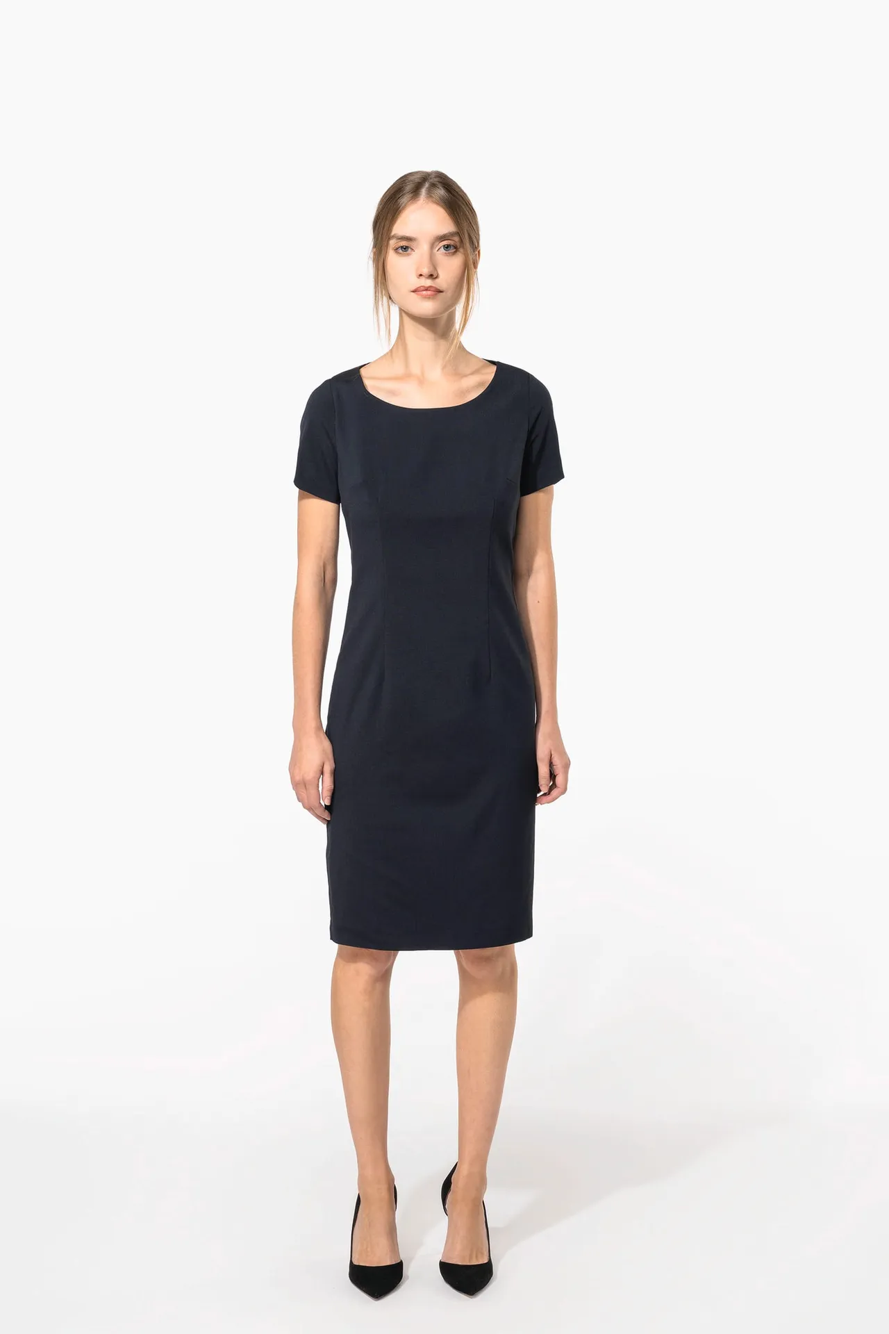 Kleid mit kurzen Ärmeln