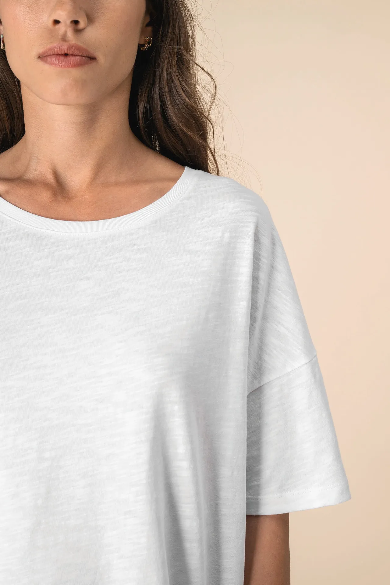 Umweltfreundliches Damen-Slub-Oversize-T-Shirt mit überschnittenen Schultern