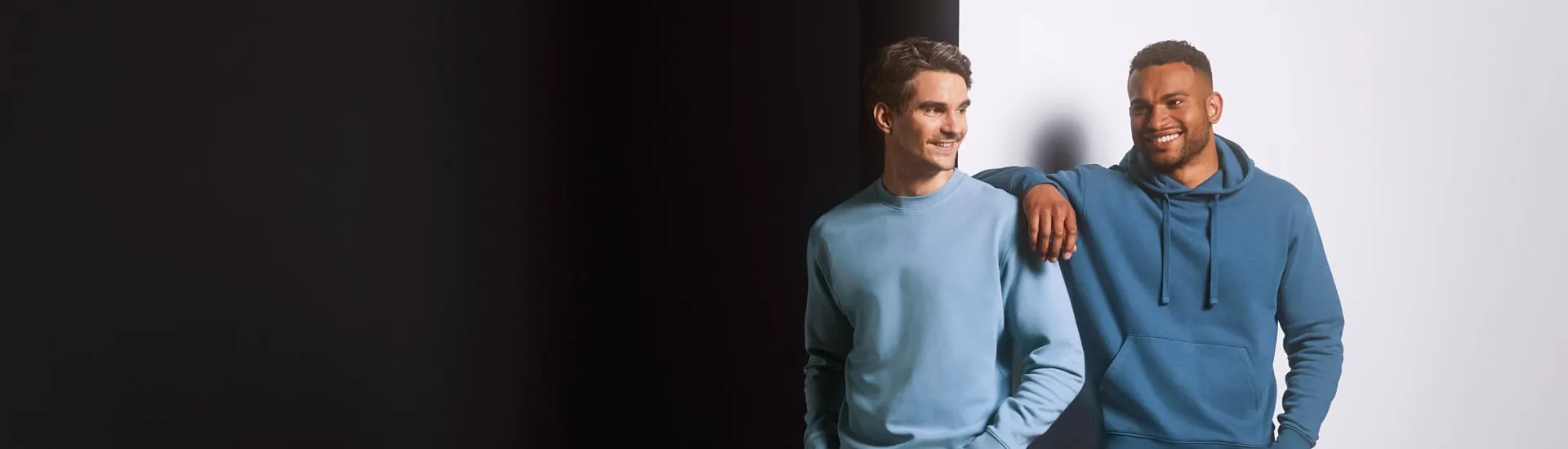 Avanta_Hoodies2_1920x550px