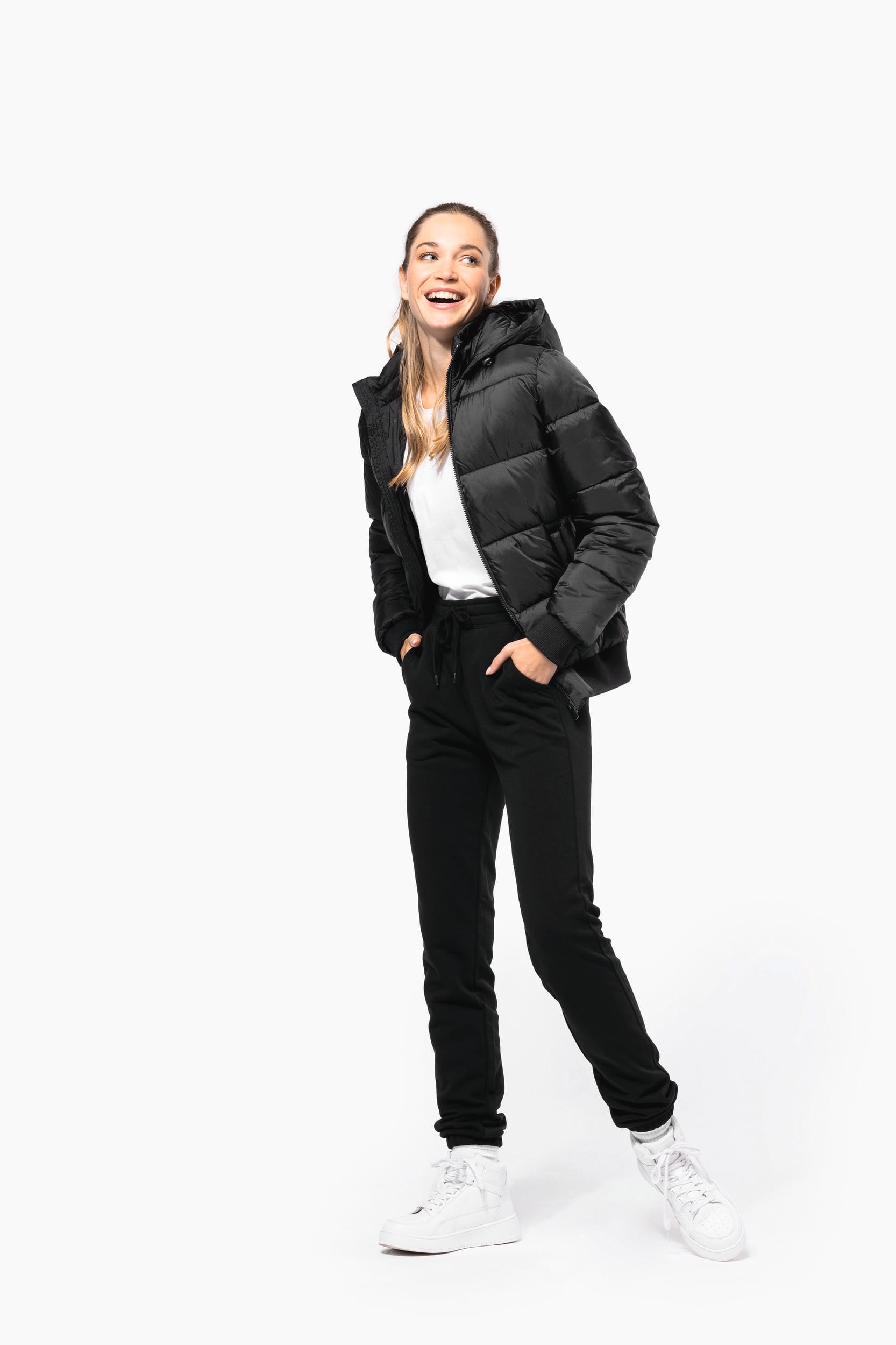 Recycelte Unisex-Ripstop-Jacke mit Kapuze Recycelte Unisex-Ripstop-Jacke mit Kapuze