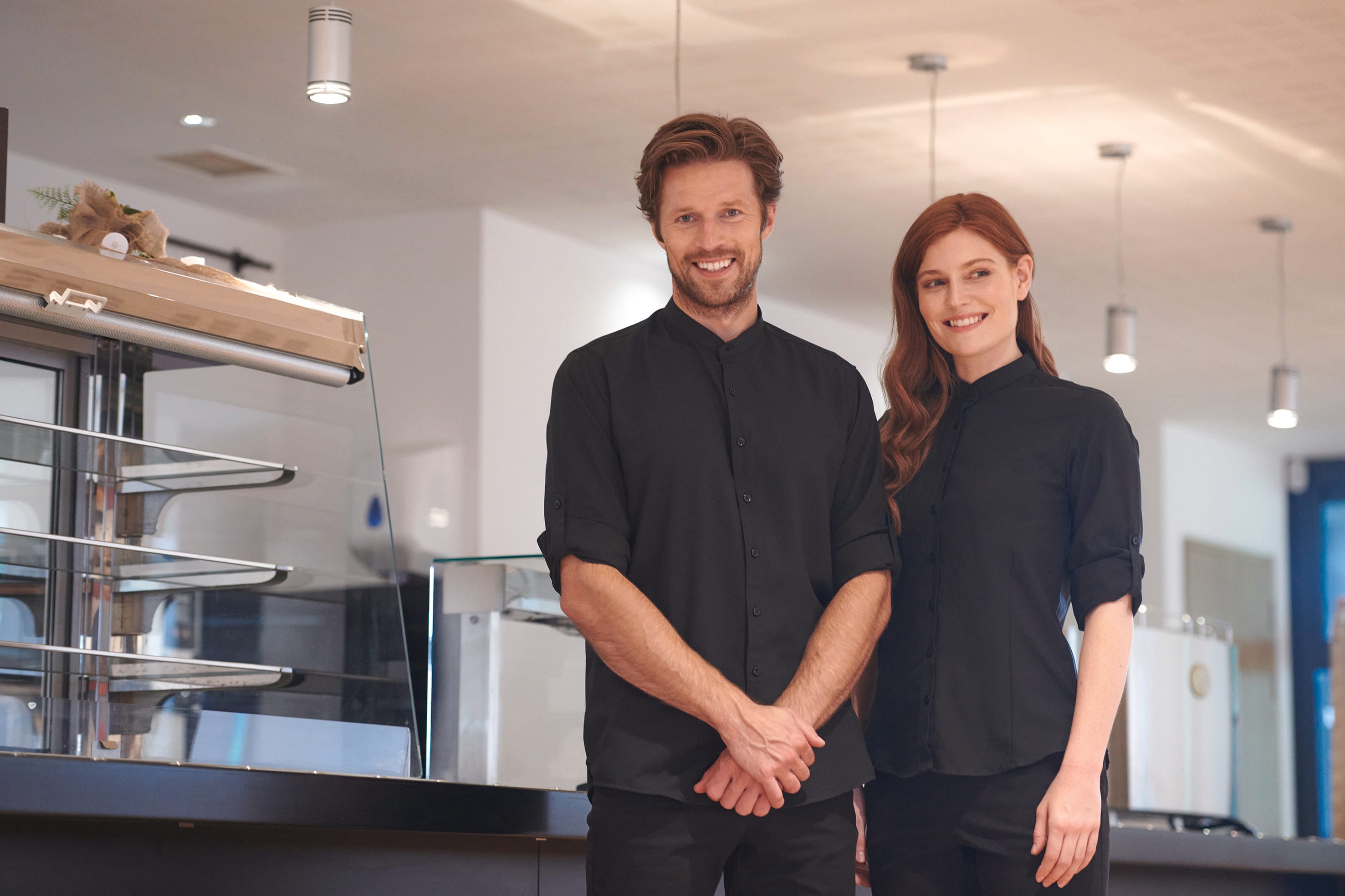 Ladies' Mandarin Shirt with Roll-tan Sleeve