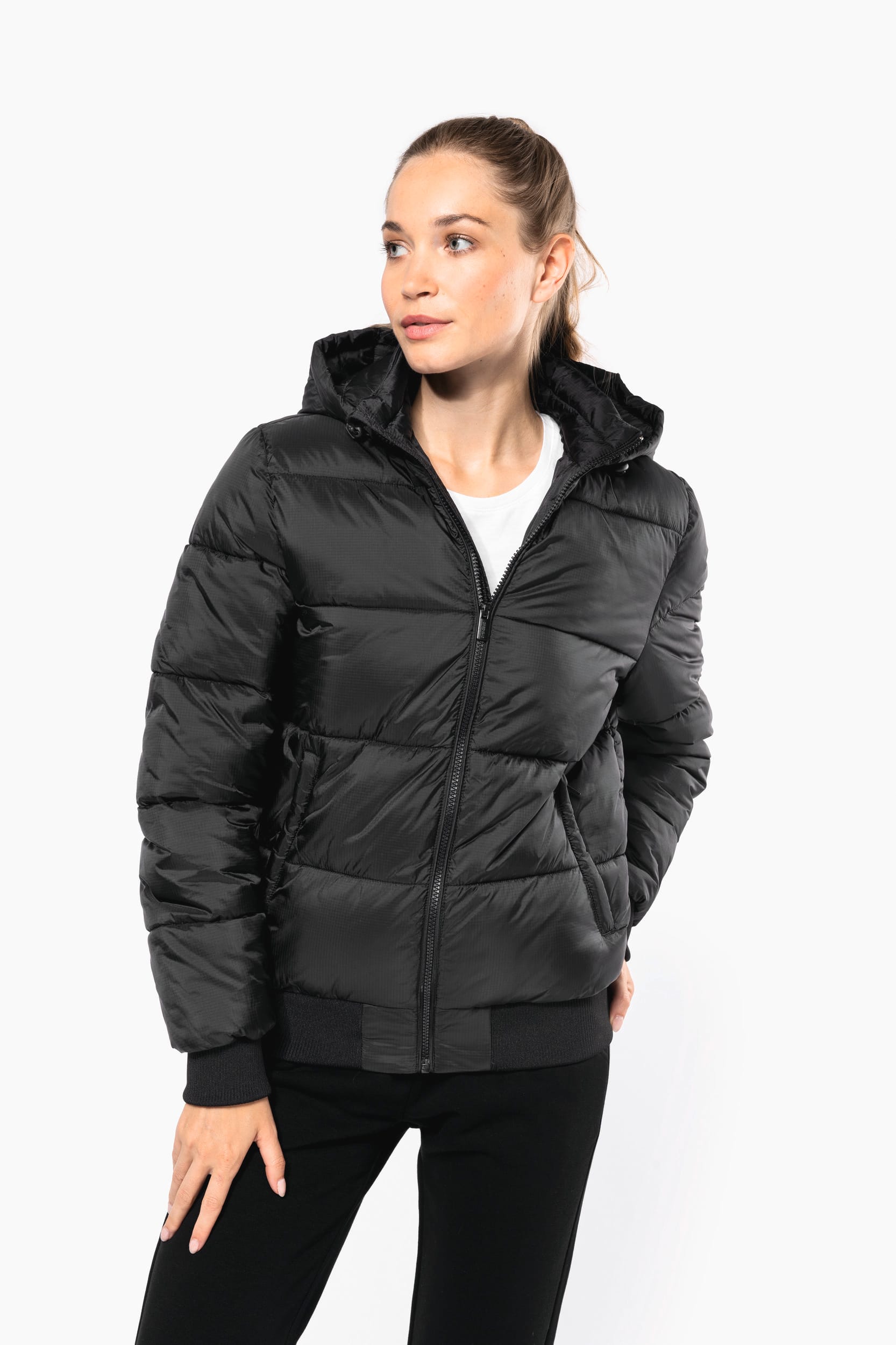 Recycelte Unisex-Ripstop-Jacke mit Kapuze Recycelte Unisex-Ripstop-Jacke mit Kapuze