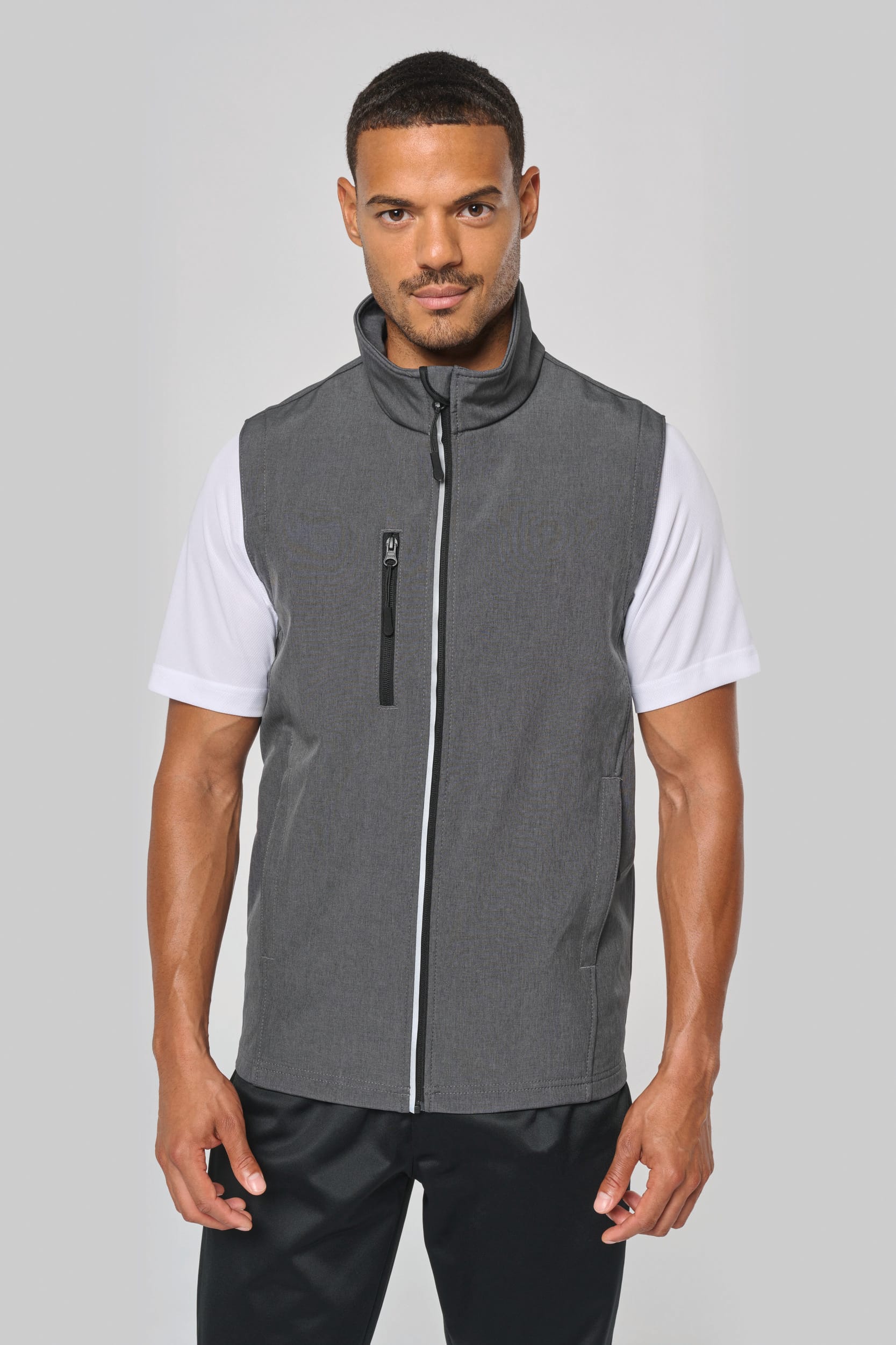 Softshelljacke mit abnehmbaren Ärmeln