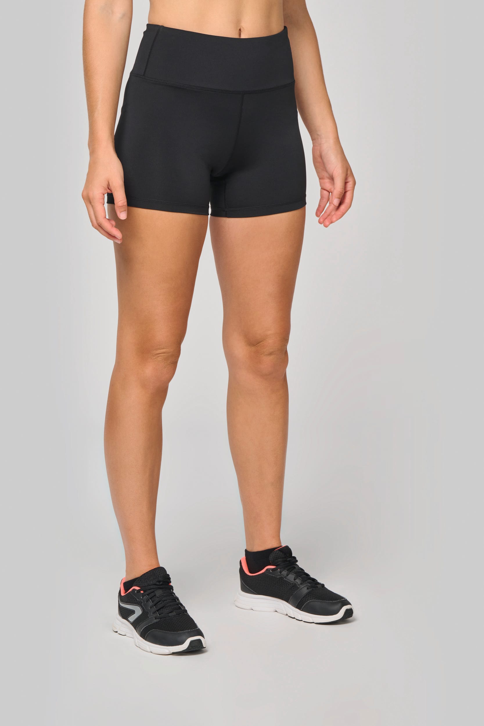 Umweltfreundliches Shorty für Damen