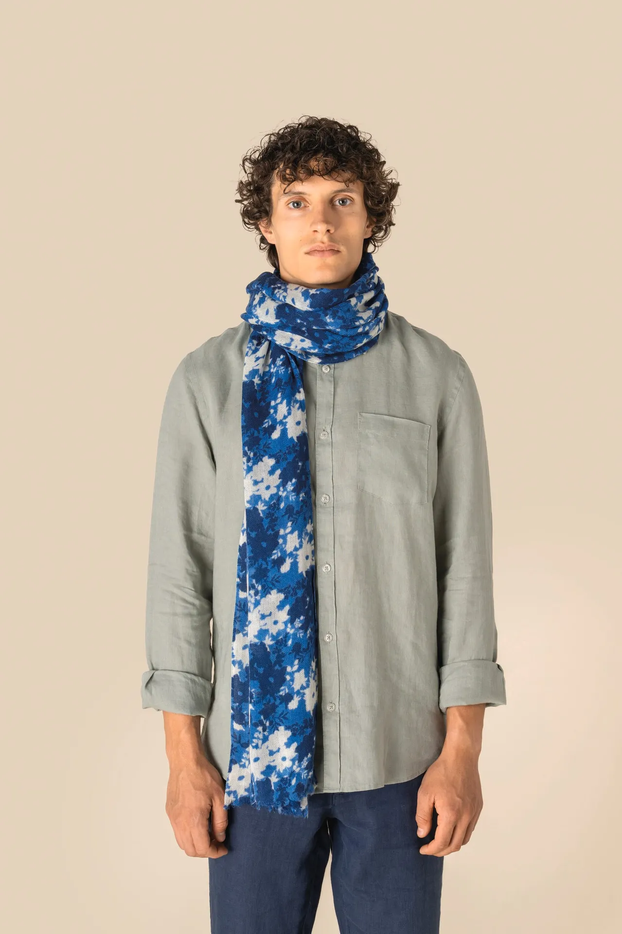 Unisex-Schal mit Blumendruck