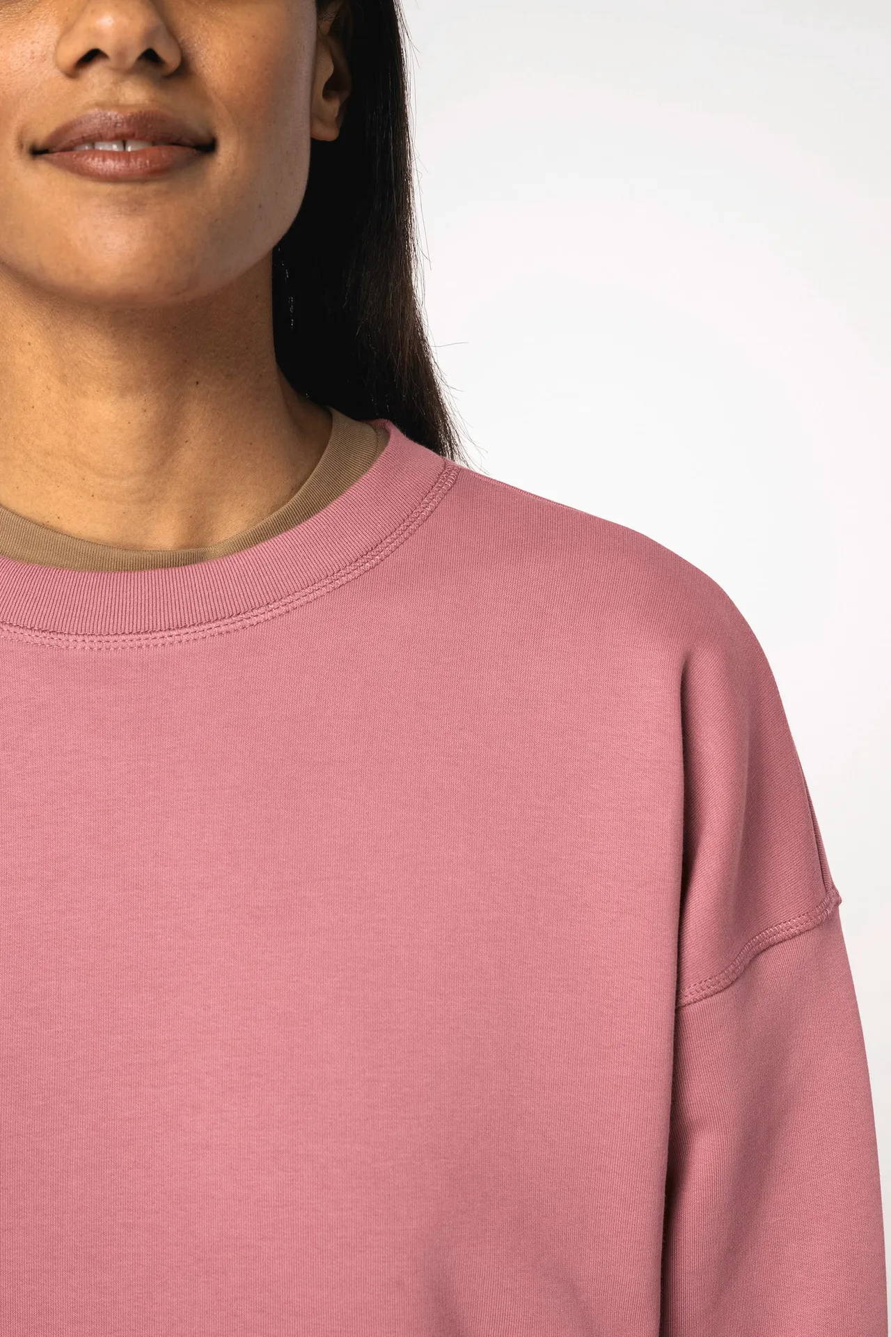 Umweltfreundliches Sweatshirt mit Rundhalsausschnitt und überschnittenen Schultern, Damen